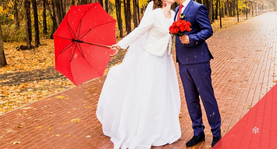 傘と花嫁と花婿